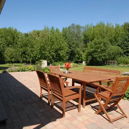 Cozy Holiday In Alt With Private Terrace Vakantiehuis Farpen