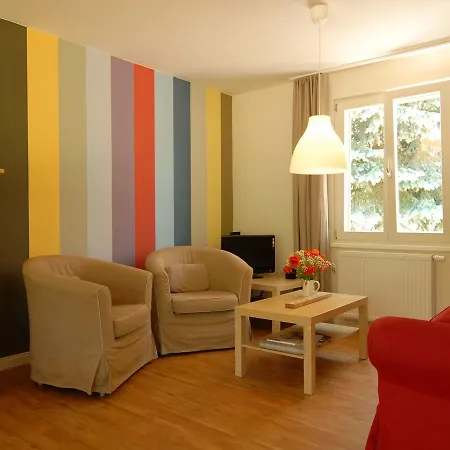 Vakantiehuis Cozy Holiday In Alt With Private Terrace Farpen