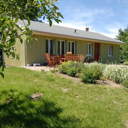 Vakantiehuis Cozy Holiday In Alt With Private Terrace Farpen